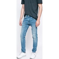 Pepe Jeans - Jeansy Nickel. Niebieskie jeansy męskie Pepe Jeans, z aplikacjami. W wyprzedaży za 219,90 zł.