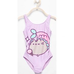 Stroje jednoczęściowe dziewczęce: Strój kąpielowy pusheen – Fioletowy