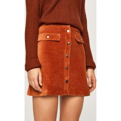 Only - Spódnica. Zielone spódniczki damskie ONLY, na co dzień, s, bez wzorów, z elastanu, mini, proste. W wyprzedaży za 59,90 zł.