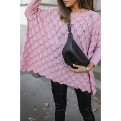 Tunika VEZIRA PINK. Różowe tuniki damskie Tunika VEZIRA PINK, uniwersalny, bez wzorów, z dzianiny, bez kołnierzyka, bez rękawów. W wyprzedaży za 79,00 zł.