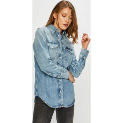 Calvin Klein Jeans - Koszula. Niebieskie bluzki damskie marki Calvin Klein Jeans, s, z bawełny, klasyczne, z klasycznym kołnierzykiem, z długim rękawem. Za 399,90 zł.
