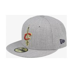 New Era Czapka Nba Heather Cle Cavaliers Gra , szary, rozmiar 7. Szare czapki damskie New Era, z aplikacjami, z bawełny. W wyprzedaży za 99,99 zł.