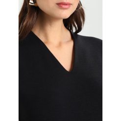 T-shirty damskie: Karen by Simonsen DANDY V NECK Tshirt basic black