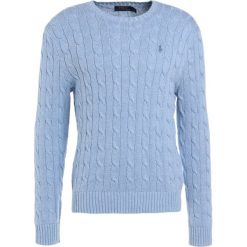 Polo Ralph Lauren CABLE Sweter jamaica heather. Niebieskie kardigany męskie marki Polo Ralph Lauren, m, z bawełny, polo. W wyprzedaży za 471,20 zł.