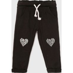 Blukids - Spodnie dziecięce 74-98 cm. Szare spodnie chłopięce Blukids, bez wzorów, z bawełny, casualowe. W wyprzedaży za 29,90 zł.