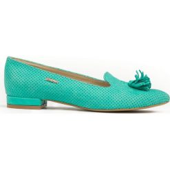Dziurkowane balerinki w szpic - skóra naturalna - model 047 - kolor miętowy. Zielone baleriny damskie Zapato, bez wzorów, ze skóry, bez obcasa. W wyprzedaży za 209,30 zł.