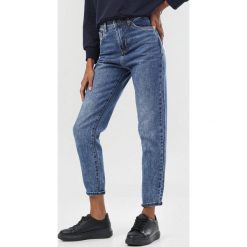 Niebieskie Jeansy Slouchy Pergolor. Niebieskie jeansy damskie Born2be. Za 119,99 zł.