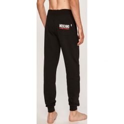 Moschino Underwear - Spodnie piżamowe. Czarne piżamy męskie Moschino Underwear, na co dzień, s, bez wzorów, z elastanu. Za 719,90 zł.
