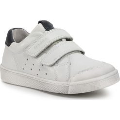 Sneakersy FRODDO - G2130200-4 D White. Białe trampki chłopięce Froddo, bez wzorów, ze skóry, na rzepy. Za 299,00 zł.