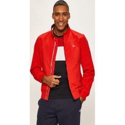 Tommy Jeans - Kurtka. Czerwone płaszcze męskie Tommy Jeans, m, bez wzorów, z elastanu, krótkie, bez kaptura. W wyprzedaży za 459,90 zł.