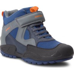 Śniegowce GEOX - J N. Savage B.B Abx A J841WA 011BC C0002 D Blue/Dk Grey. Szare śniegowce chłopięce Geox, bez zapięcia. W wyprzedaży za 239,00 zł.