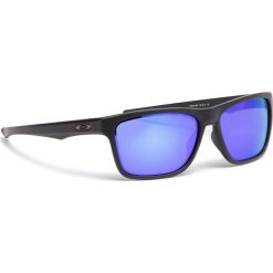 Okulary przeciwsłoneczne OAKLEY - Holston OO9334-0958 Matte Black/Violet Iridium. Czarne okulary przeciwsłoneczne męskie marki Oakley, z tworzywa sztucznego. W wyprzedaży za 449,00 zł.