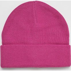 Vero Moda - Czapka. Czerwone czapki zimowe damskie marki Vero Moda, z dzianiny. W wyprzedaży za 19,90 zł.