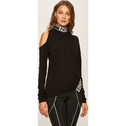 Patrizia Pepe - Bluzka. Czarne bluzki damskie Patrizia Pepe, s, z aplikacjami, z elastanu, z golfem, z długim rękawem. Za 639,90 zł.
