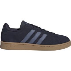 Buty męskie adidas Grand Court EE7880. Buty sportowe męskie Adidas, z zamszu, z paskami. Za 199,00 zł.