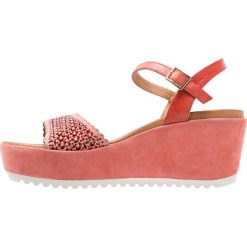 Sandały damskie: Pepen Sole Sandały na platformie red