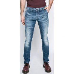 Pepe Jeans - Jeansy. Niebieskie jeansy męskie z dziurami Pepe Jeans. W wyprzedaży za 329,90 zł.