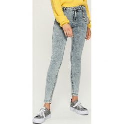 Jeansy skinny z efektem sprania - Niebieski. Niebieskie jeansy damskie Sinsay. Za 59,99 zł.