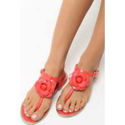 Czerwone Sandały Tangle. Czerwone rzymianki damskie Born2be, na obcasie. Za 19,99 zł.