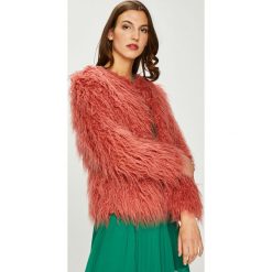 Pepe Jeans - Kurtka Gilda. Różowe kurtki damskie Pepe Jeans, s, z haftami, z poliesteru, krótkie, bez kaptura. W wyprzedaży za 699,90 zł.