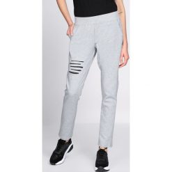 Jasnoszare Spodnie Dresowe Drama. Szare spodnie dresowe damskie marki New Balance, xs, z dresówki. Za 54,99 zł.