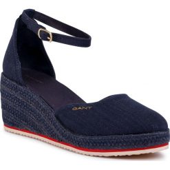 Espadryle GANT - Wedgeville 20529391 Marine G69. Niebieskie espadryle damskie GANT, bez wzorów, z tworzywa sztucznego, bez obcasa, na obcasie. Za 339,00 zł.