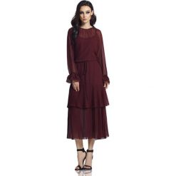Bordowa Długa Sukienka w Stylu Boho z Plisowanymi Falbankami. Czerwone sukienki damskie Molly.pl, na co dzień, na lato, s, bez wzorów, z szyfonu, boho, z podwójnym kołnierzykiem, z długim rękawem, długie, midi, rozkloszowane. Za 258,90 zł.