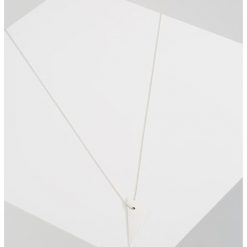 Naszyjniki damskie: Vibe Harsløf NECKLACE TRIANGLE Naszyjnik silvercoloured
