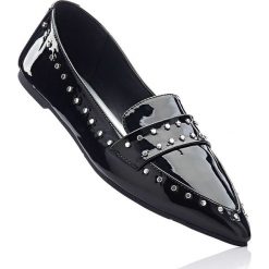 Buty wsuwane bonprix czarny. Czarne baleriny damskie marki bonprix, bez wzorów, ze skóry, bez obcasa. Za 74,99 zł.