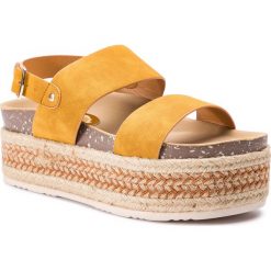 Espadryle REFRESH - 69788 Amarillo. Żółte espadryle damskie Refresh, bez wzorów, ze skóry ekologicznej, bez obcasa. W wyprzedaży za 129,00 zł.