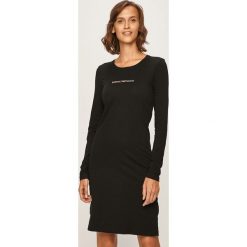 Emporio Armani - Koszula nocna. Czarne piżamy damskie Emporio Armani, s, bez wzorów, z elastanu, z długim rękawem. W wyprzedaży za 279,90 zł.