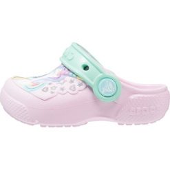 Crocs FUN LAB CLOG Sandały kąpielowe pink/new mint. Czerwone sandały chłopięce Crocs, z gumy. Za 129,00 zł.