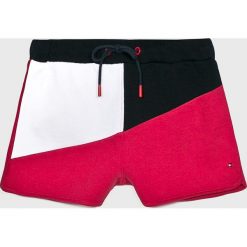 Tommy Hilfiger - Szorty dziecięce 140-176. Różowe spodenki dziewczęce TOMMY HILFIGER, bez wzorów, z bawełny, sportowe. W wyprzedaży za 179,90 zł.