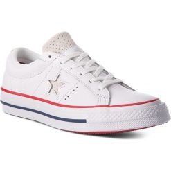 Tenisówki CONVERSE - One Star Ox 160624C White/Gym Red/White. Białe półbuty damskie Converse, bez wzorów, ze skóry, sportowe, bez zapięcia. W wyprzedaży za 239,00 zł.