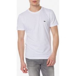 Lacoste Koszulka Biały. Białe podkoszulki męskie Lacoste, xl, z nadrukiem, z bawełny, z krótkim rękawem. Za 180,95 zł.