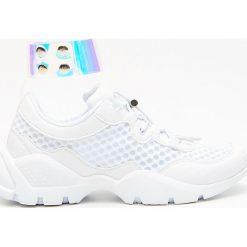 Chunky sneakers z bransoletką na kostkę - Biały. Białe bransoletki damskie Cropp. Za 159,99 zł.