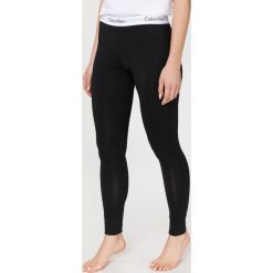 Calvin Klein Legginsy Czarny. Czarne spodnie damskie Calvin Klein, m, bez wzorów, z elastanu. Za 221,95 zł.