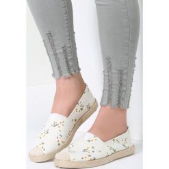 Białe Espadryle Gracious. Białe espadryle damskie vices, z materiału, na obcasie. Za 49,99 zł.
