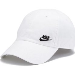 NIKE FUTURA CLASSIC > AO8662-101. Czapki damskie Nike, w paski, z bawełny. Za 99,99 zł.