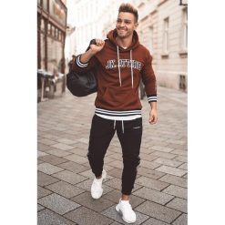 Męska bluza RYDER. Czerwone bluzy męskie Męska bluza RYDER, s, bez wzorów, bez kołnierzyka, bez rękawów, bez kaptura. W wyprzedaży za 99,00 zł.