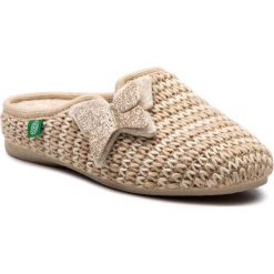 Kapcie DR. BRINKMANN - 320547 Gold 82. Brązowe klapki damskie marki Dr. Brinkmann, z aplikacjami, z tworzywa sztucznego, bez obcasa. Za 159,00 zł.