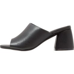 Chodaki damskie: Glamorous Klapki black