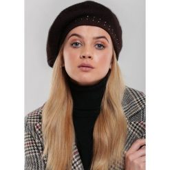 Brązowy Beret Arsalan. Pomarańczowe czapki damskie Renee, z dzianiny. Za 39,99 zł.