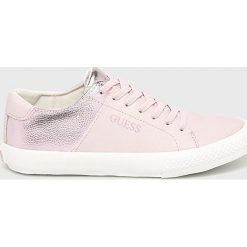 Guess Jeans - Tenisówki dziecięce Lara. Szare trampki dziewczęce Guess Jeans, z aplikacjami, z jeansu, na sznurówki. Za 259,90 zł.