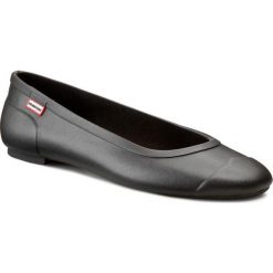 Baleriny HUNTER - Org Tour Ballerina WFF1001RMA Black. Czarne baleriny damskie Hunter, bez wzorów, z tworzywa sztucznego, bez obcasa. W wyprzedaży za 269,00 zł.