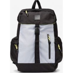 Vans Ranger Plus Plecak Czarny. Czarne plecaki damskie Vans, w paski, z poliesteru. Za 309,95 zł.