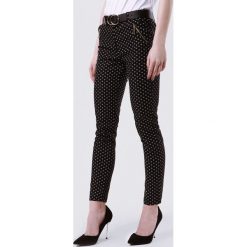 Czarne Spodnie For Illusion. Czarne spodnie damskie Born2be, z dzianiny. Za 59,99 zł.