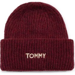 Czapka TOMMY HILFIGER - Effortless Beanie AW0AW07175 Gbh. Czerwone czapki damskie TOMMY HILFIGER, na zimę, bez wzorów, z wełny. W wyprzedaży za 149,00 zł.