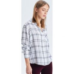 Koszula w kratę - Biały. Białe koszule damskie Cropp, s, bez wzorów, bez kołnierzyka, bez rękawów. Za 69,99 zł.