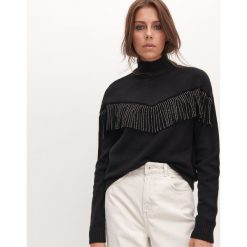 Sweter z golfem i aplikacją - Czarny. Czarne swetry damskie Reserved, s, z aplikacjami, bez rękawów. Za 119,99 zł.
